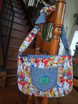 Girl’s Doggy Themed Purse