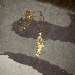 Jesus Pendant With Gold Chain 