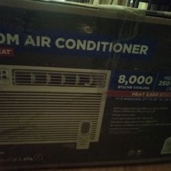 A/C End Heat Room Air Conditioner Con Control Nuevo Sin Usar 