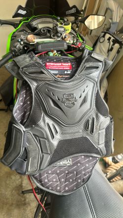Icon striker vest