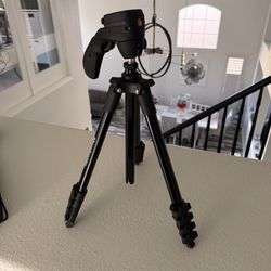 Tripod For pros MANFROTTO
