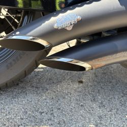 Vance And Hines Big Radius Exhaust 