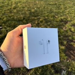 🔥 Apple AirPods 2nd Gen w/ AppleCare+ – NEW & LIKE NEW 🔥