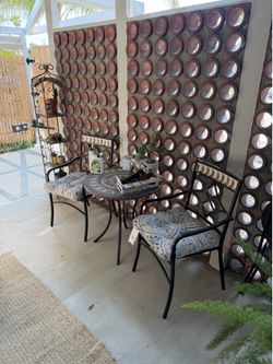 Outdoor table and chairs