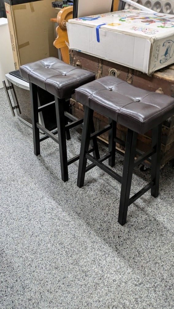 Set Of Bar Stools. $20. City Of Orange.