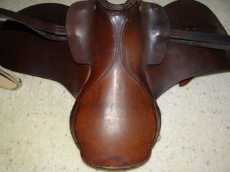 English Leather Saddle