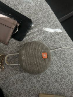 Speakers without charger