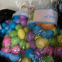 Plástic Eggs