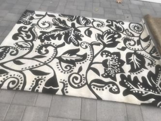 High Quality Rug 82”x59”