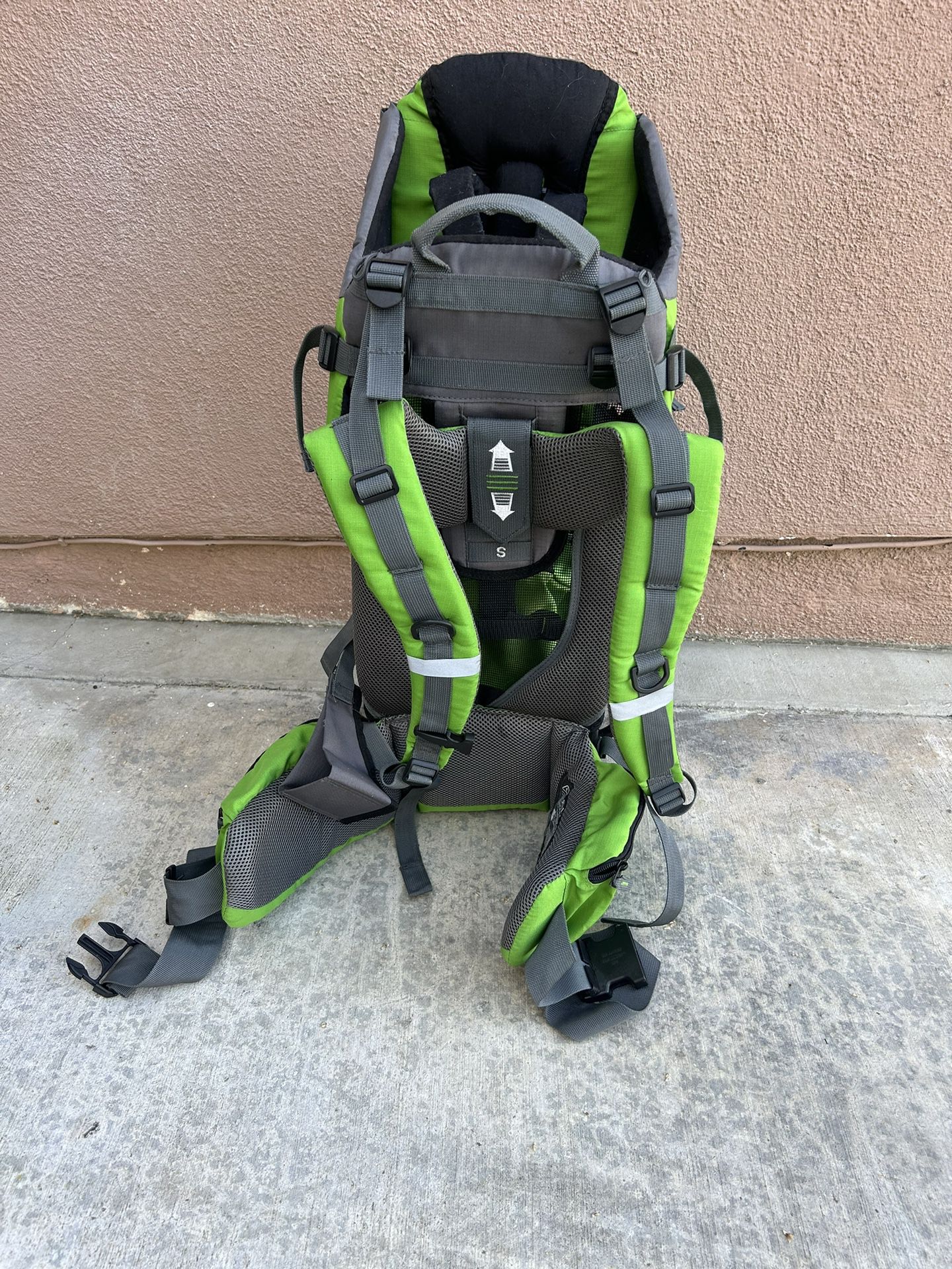 LuvdBaby Hiking Backpack (Out Of Box)