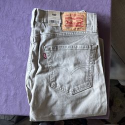 Levis