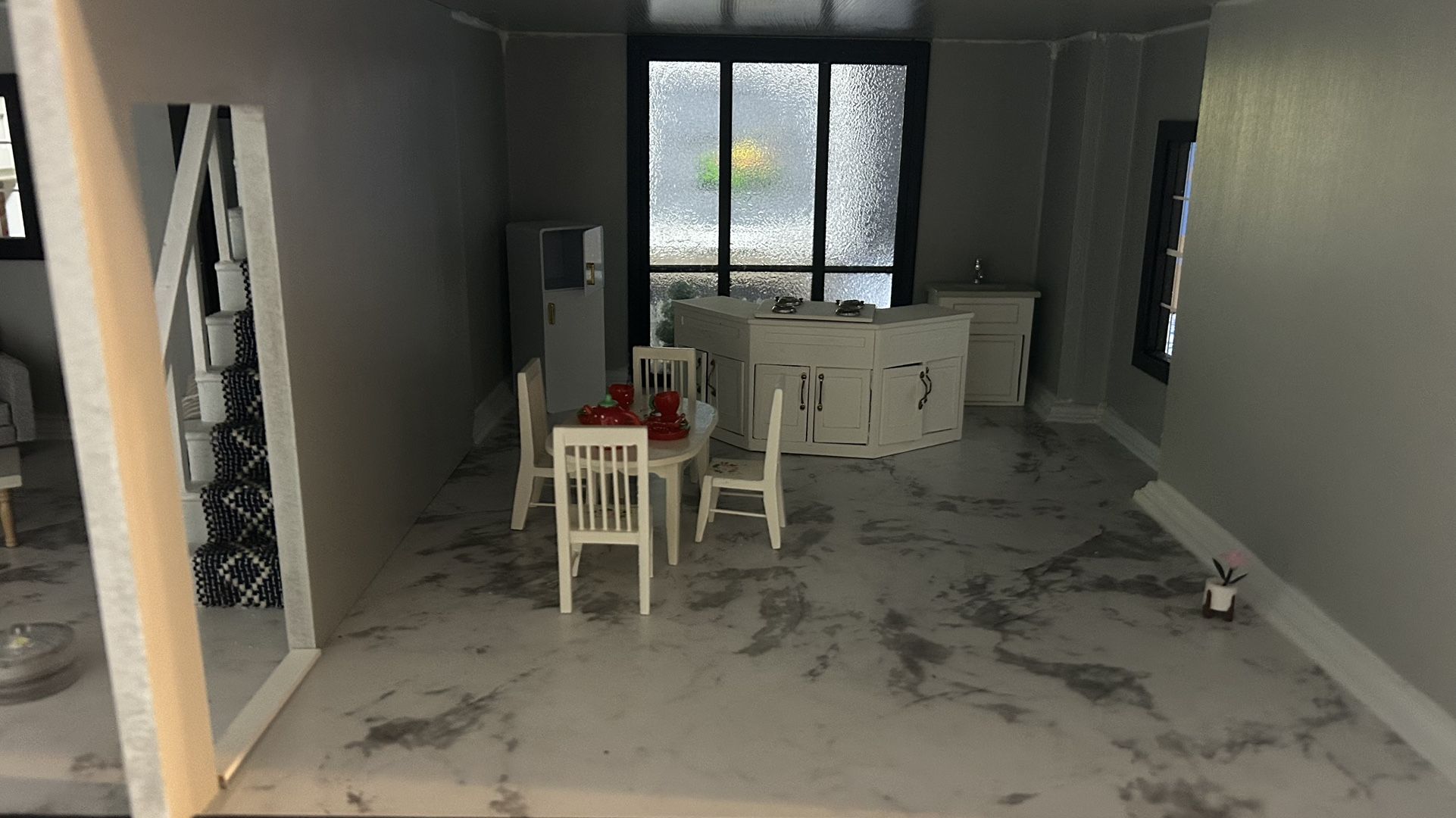 Victorian Miniature Dollhouse 