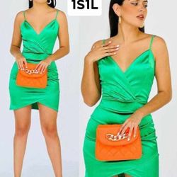 New Women's Dress Available In Size Small And Large 