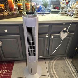 TALL AIR CONDITIONING ROTATING UNIT
