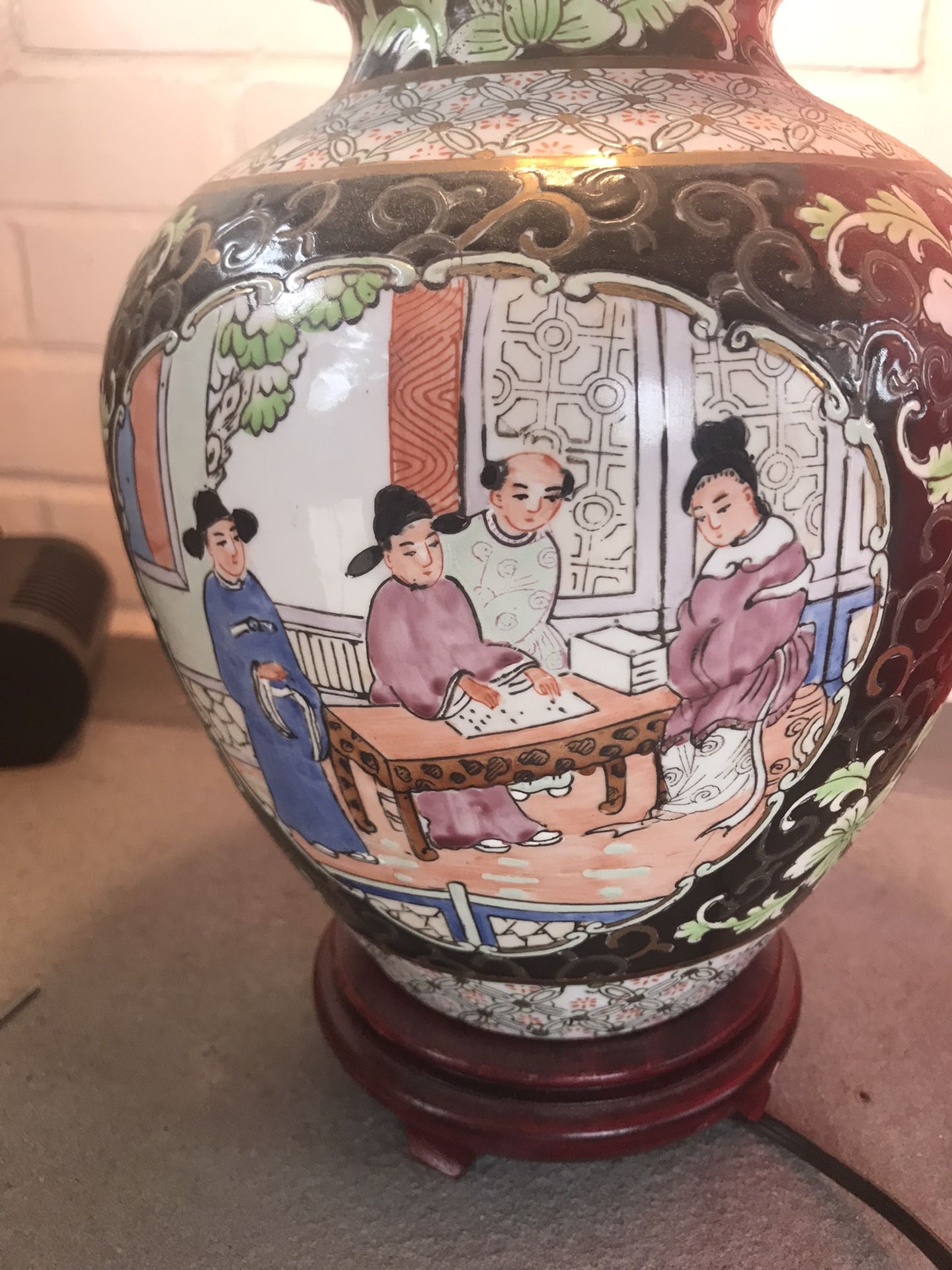 Vintage Chinese Polichrome Decorated Porcelain Lamp