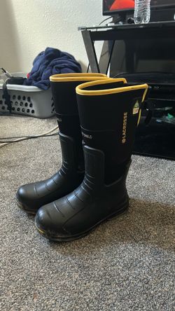 Size 11 lacrosse boots