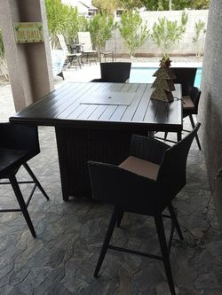 Patao Fire Table