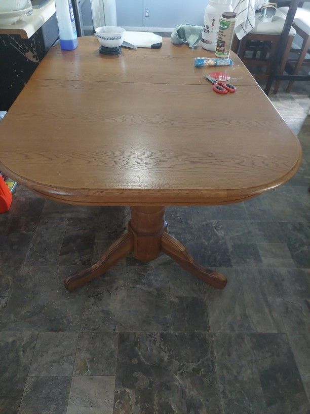 Dining Table ,not Scratches,good Condition,good Price 50x40expandable Leaf