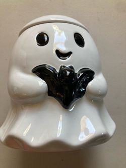 Ghost ceramic container