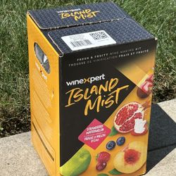 NEW - Wine Making Kit - Winexpert Island Mist Strawberry Watermelon
