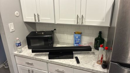 Samsung Cable Box And Soundbar