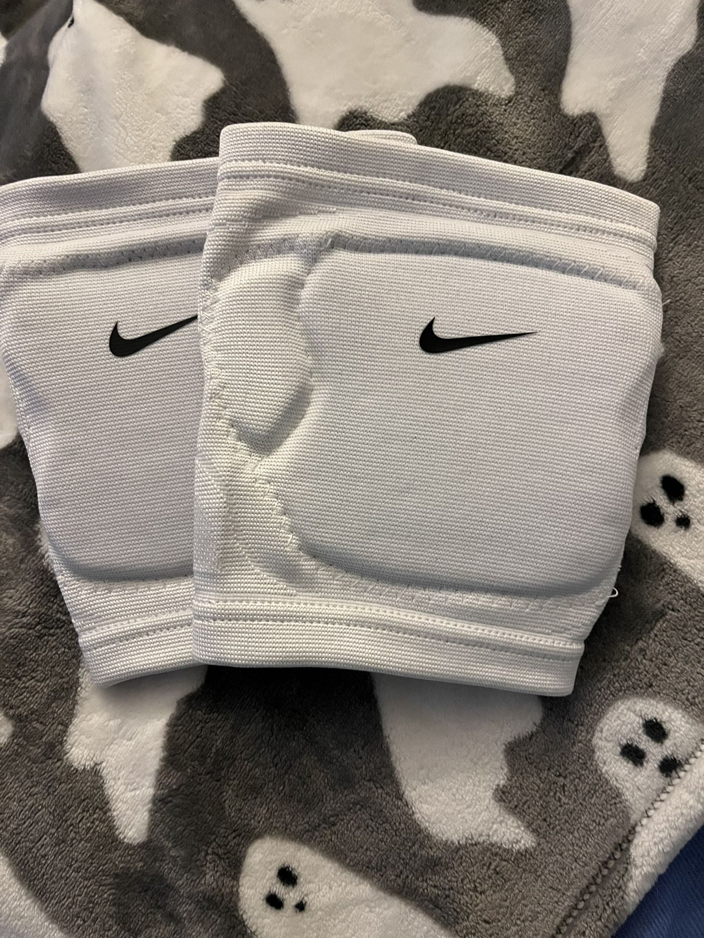 Nike Volleyball Knee Pads