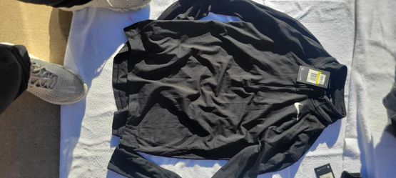 Nike MENS Dri fit Running Size S W/ TAGS