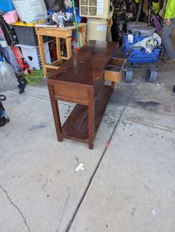 Entrance Table