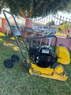 Wacker Neuson VP1340 Vibratory Plate (with wheels and water tank)