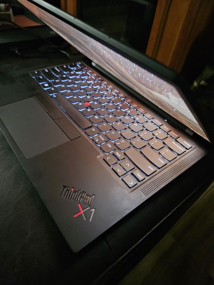 Laptop THINKPAD X1 Super HIGH END PRICE DROPPED
