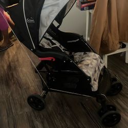 Stroller 