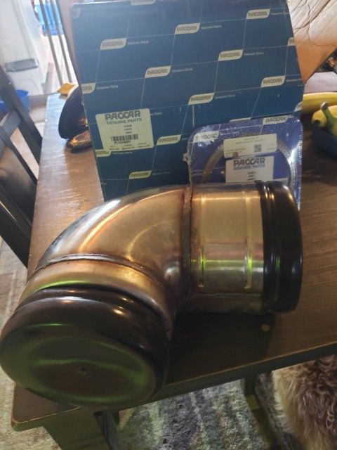New Peterbuilt Def Pipe/Elbow