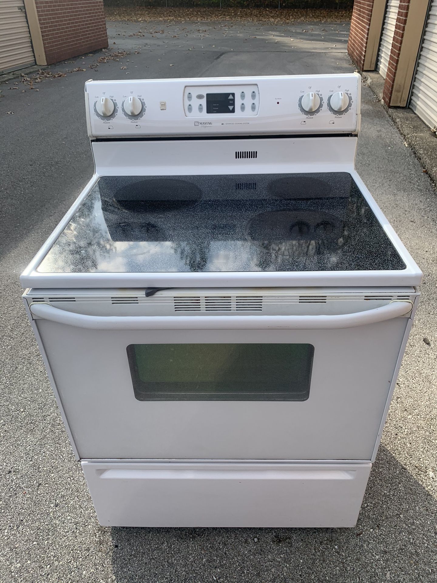 Maytag glass top stove for Sale in Indianapolis, IN OfferUp