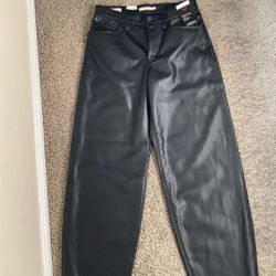Brand New Levi's Women's Faux Leather Baggy Dad Pants 