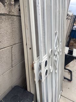 4 security screen doors$100