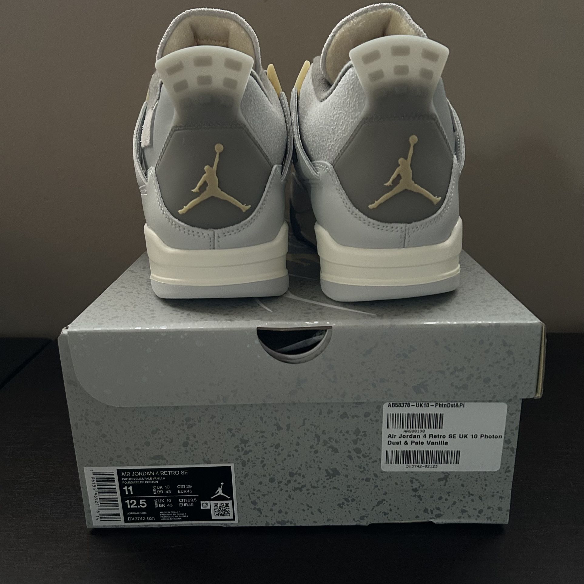 Nike Air Jordan 4 Retro SE Craft Photon Dust Grey Vanilla Men 2023 DV3742-021 AIR JORDAN 4 CRAFT SE PHOTON DUST | EARLY REVIEW | 2023  main image 3