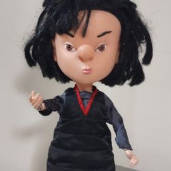 Edna Mode Talking Doll Disney Incredibles;include three fresh AAA batteries installed inside;13 in Tall.