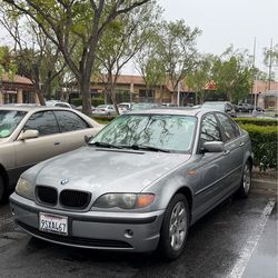 2005 BMW 325i