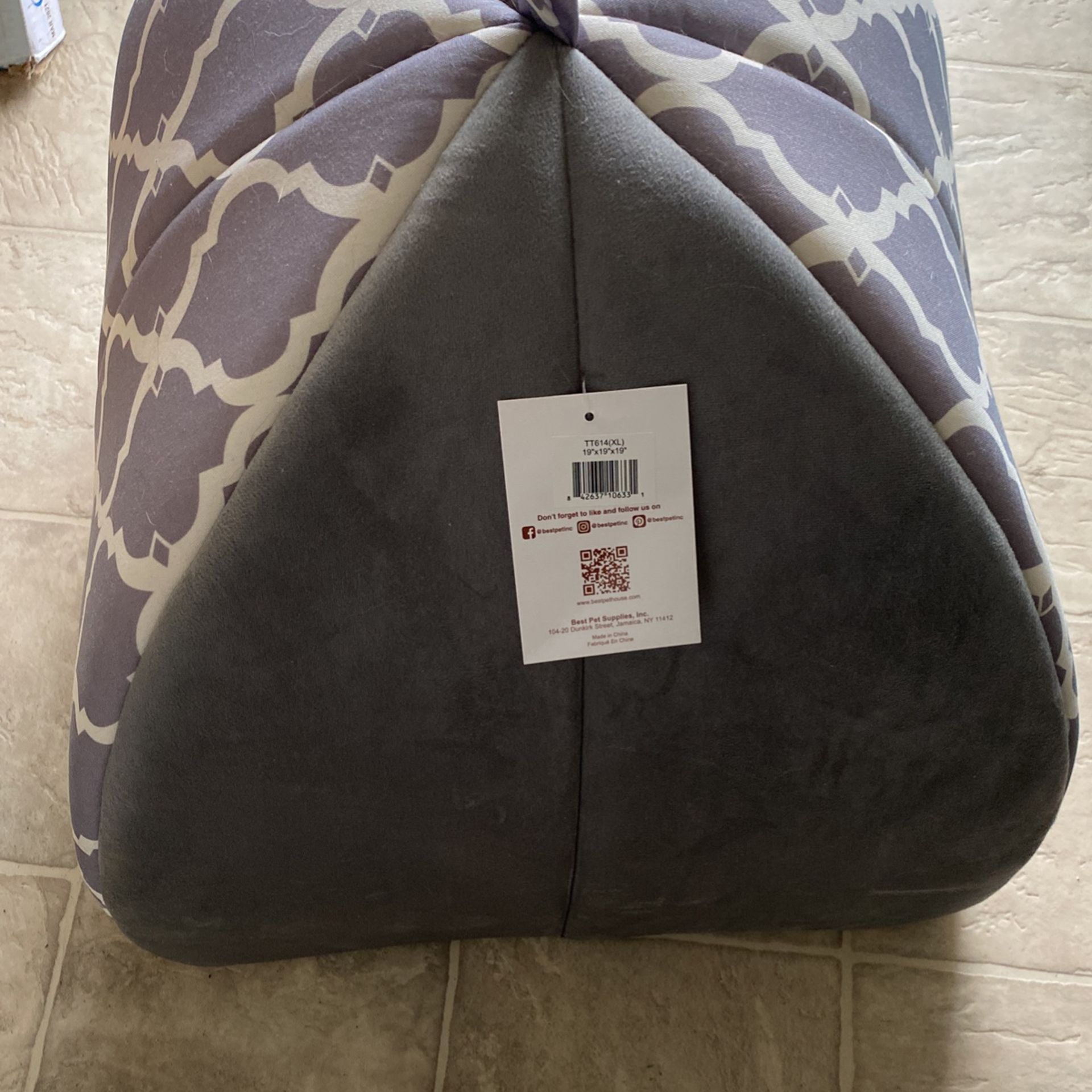 New Small And Cozy Pet House Bed With Dome