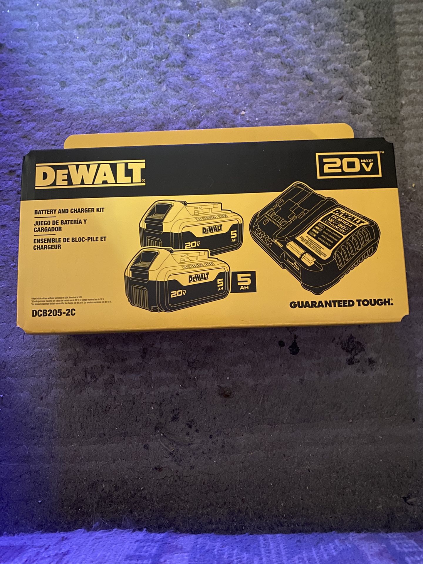 Dewalt Batteries And Charging Kit