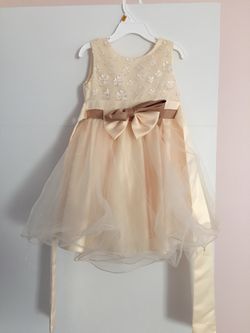 Girl dress