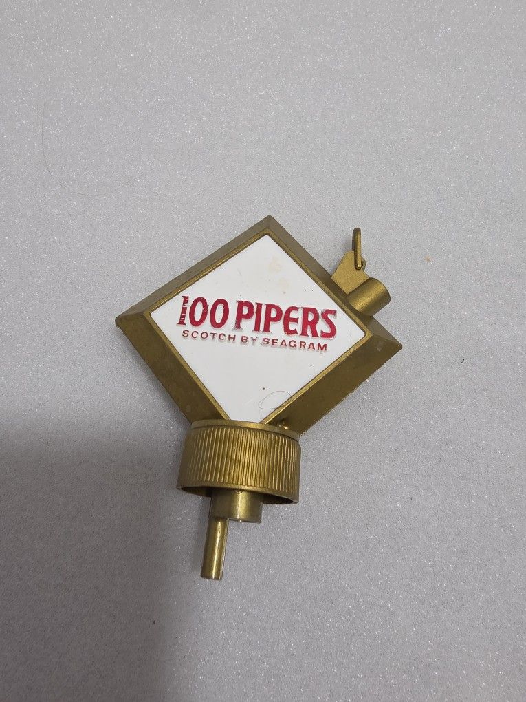 Vintage 100 Pipers Scotch by Seagram Whiskey Bottle Pour Spout Barware (UA)