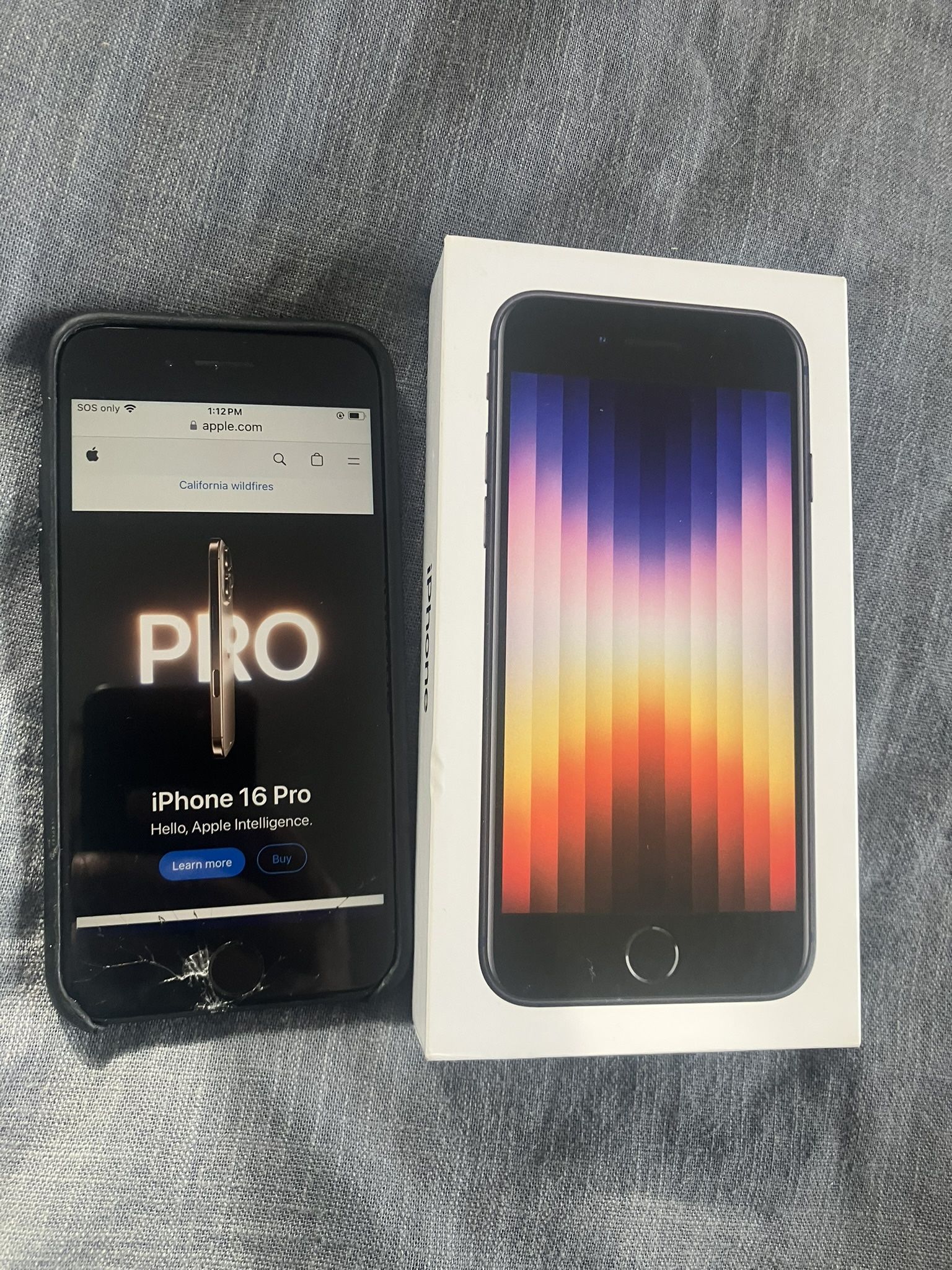 64GB iPhone SE3 Unlocked As is