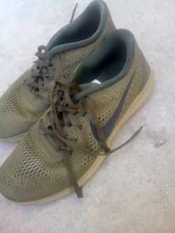 Size 8 Great Condition