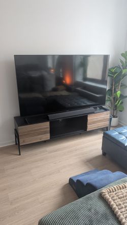 TV stand (up to 78 inch)