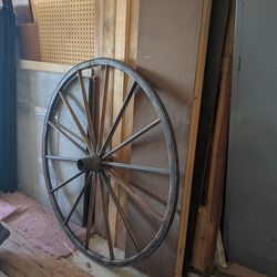 ( Set Of Four) Carriage Wheel With Bench