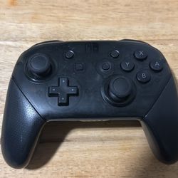 Nintendo Switch Pro Controller 
