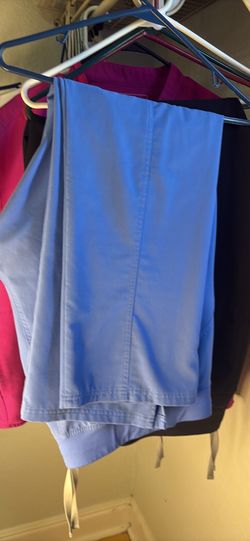 Excellent condition, XXL figs, scrub bottoms, Carolina blue