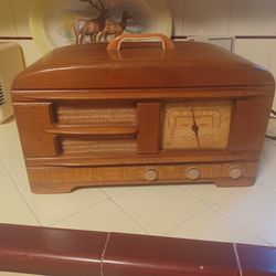 Packard-Bell Early 1930's Wood Radio