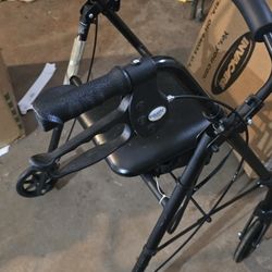 F22 Walker With Seat